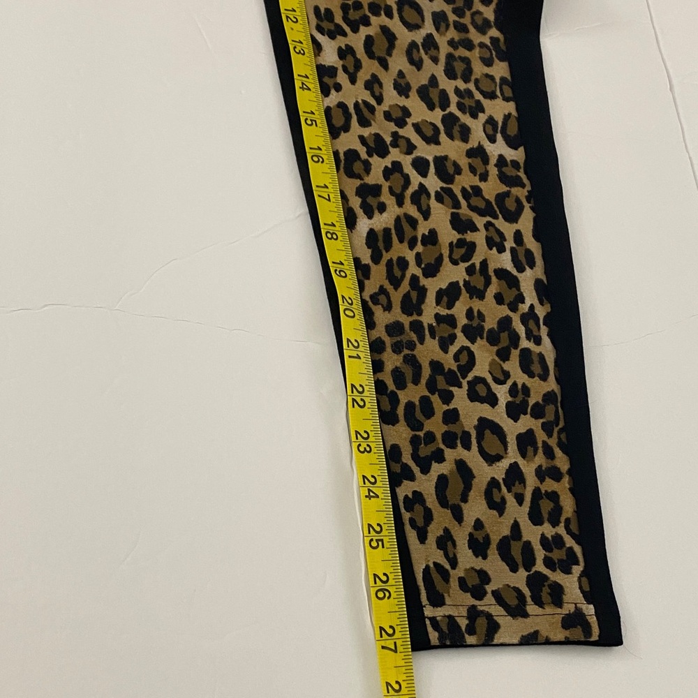 Chico's Ponté two-toned Animal Print and Black Pants Size 1 - Picture 8 of 10